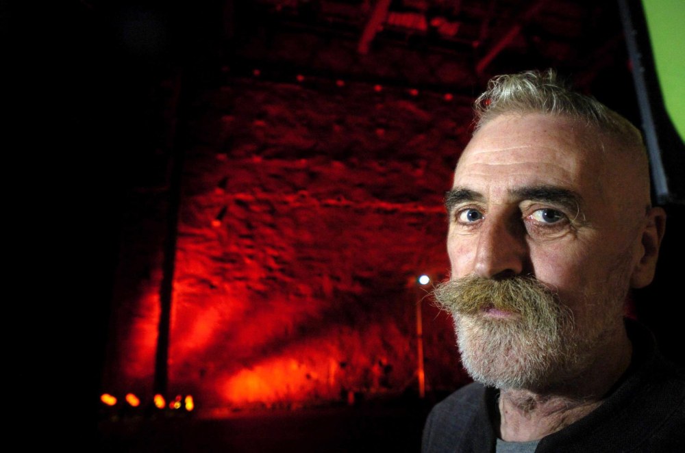 Martin Shields Feature Portfolio - Scottish Press Photography awards 2006. John Byrne at the National Theatre for Scotland launch at the Tramway